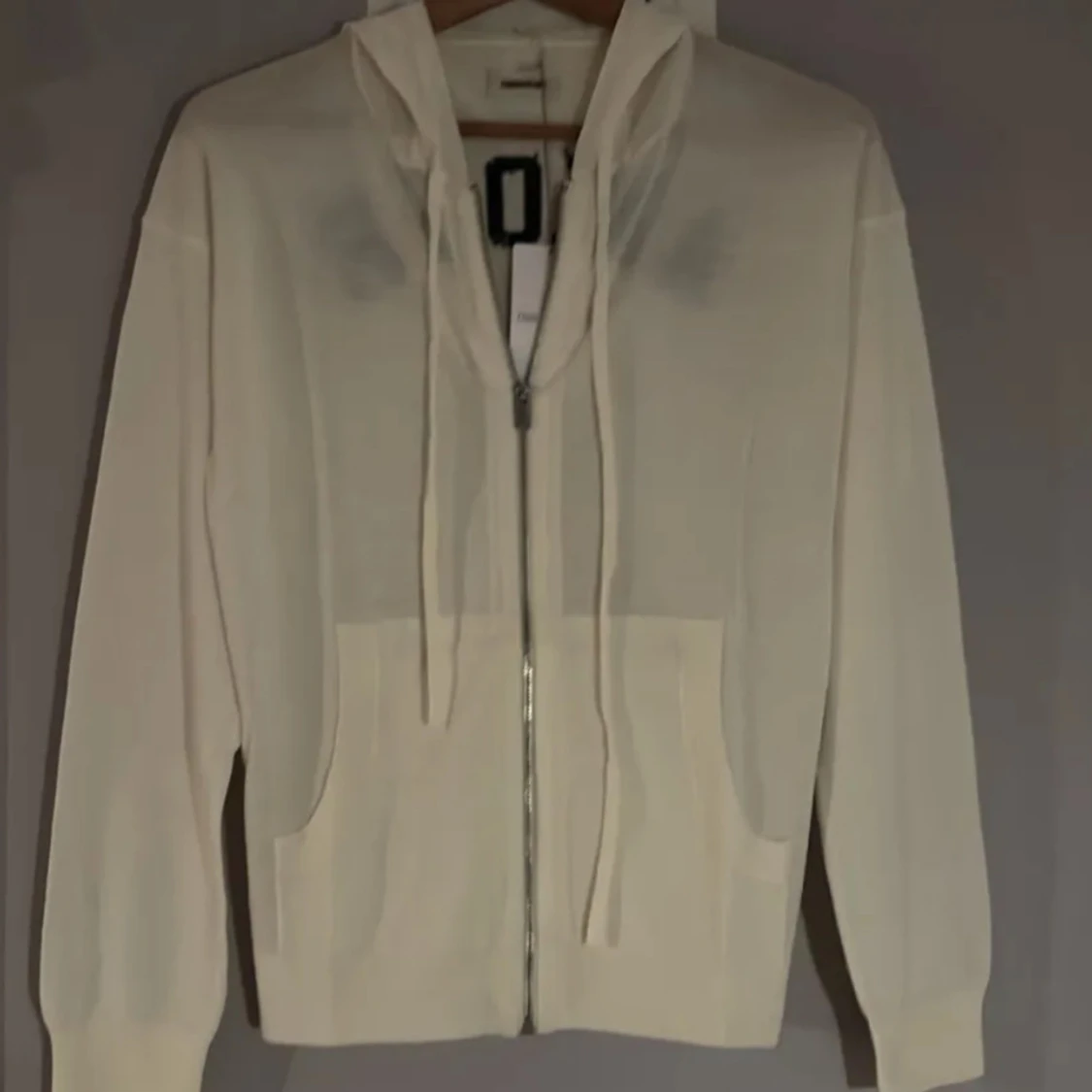 Vit hoodie med dragkedja från Zadig & Voltaire