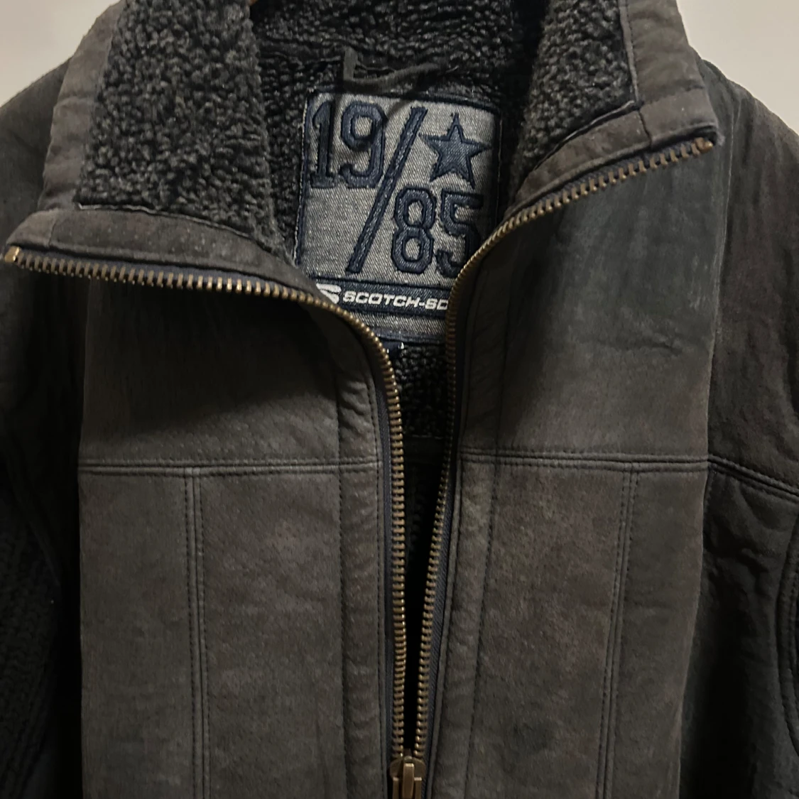 Grå jacka från Scotch & Soda - 1