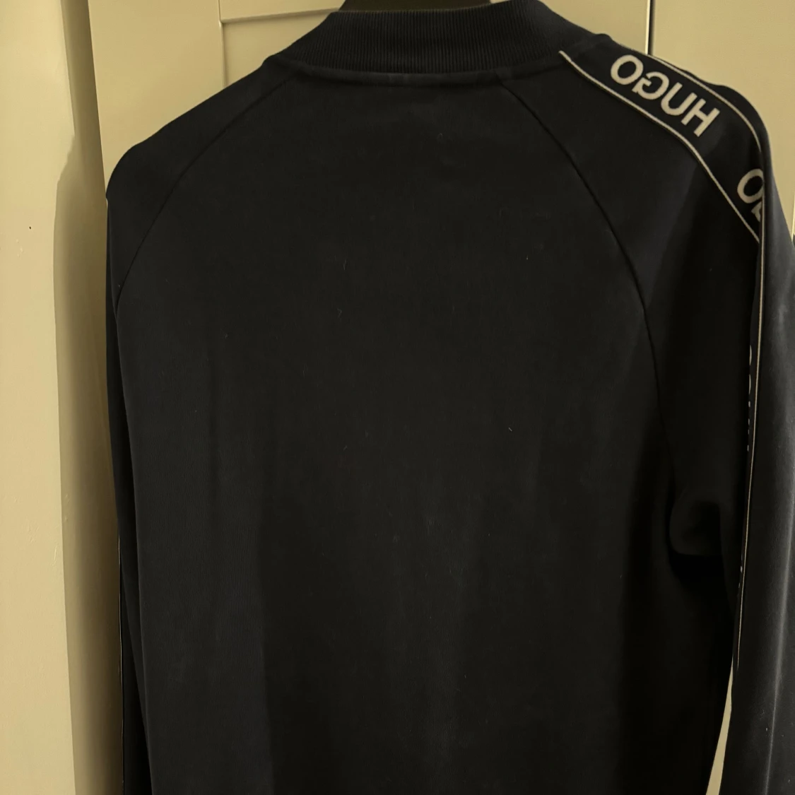 Zip tröja från hugo - 90