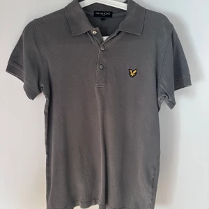 Vintage Lyle&Scott - Vintage Lyle&Scott piké. Cond 8/10