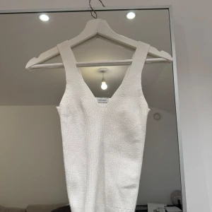 Vit topp från Lascana - Jättefin vit topp från Lascana, storlek S. Skriv vid intresse💕