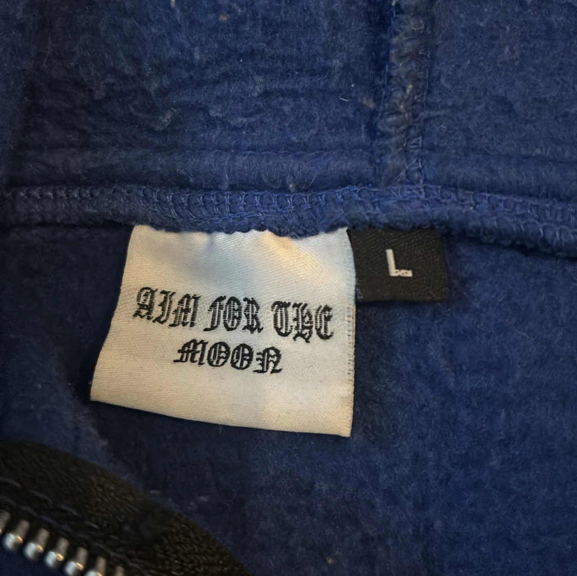 Aim for the moon hoodie mörk blå - 90