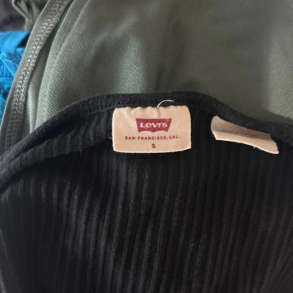 Söt tröja med knappar  - 90