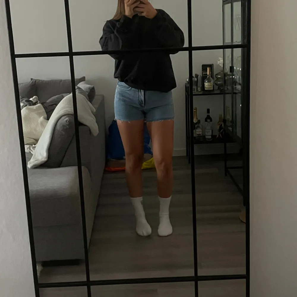 Säljer då de aldrig kommit till användning🌸Passat även en S🌸. Shorts.