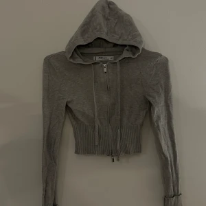 Grå kofta med dragkedja  - Xs