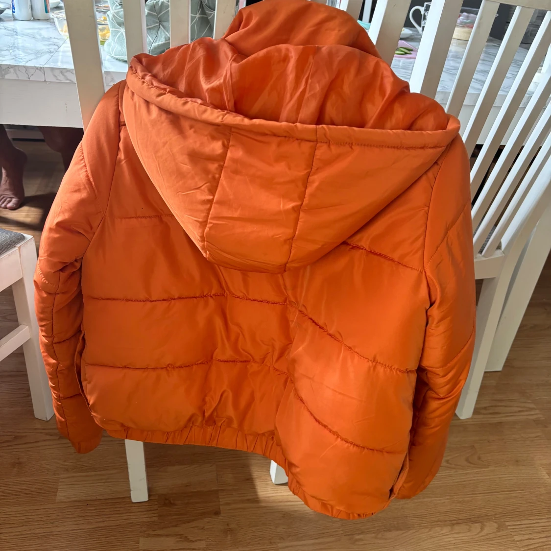 Orange pufferjacka från Missguided - 91