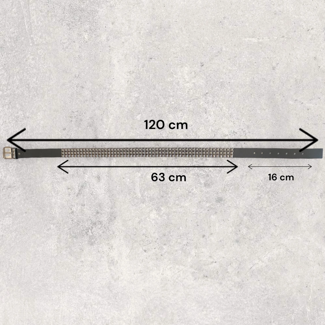 Mörk studded bälte 🖤 - 93