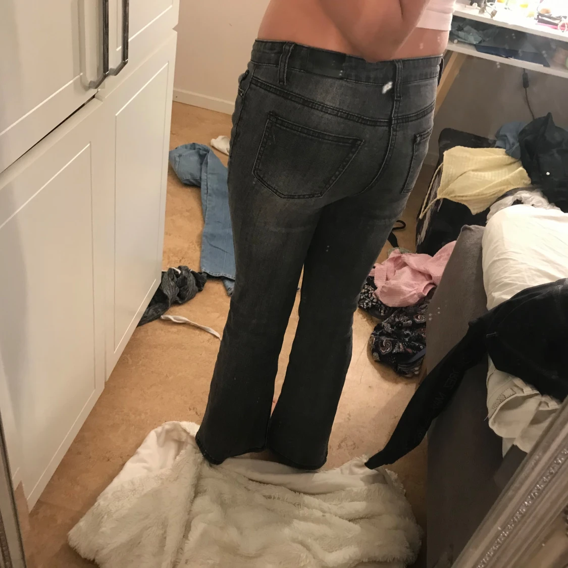 Låga svarta jeans  - 90