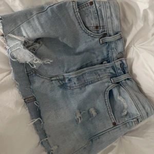 Jeans kjol - As snygg jeans kjol från Levis som är för små💖