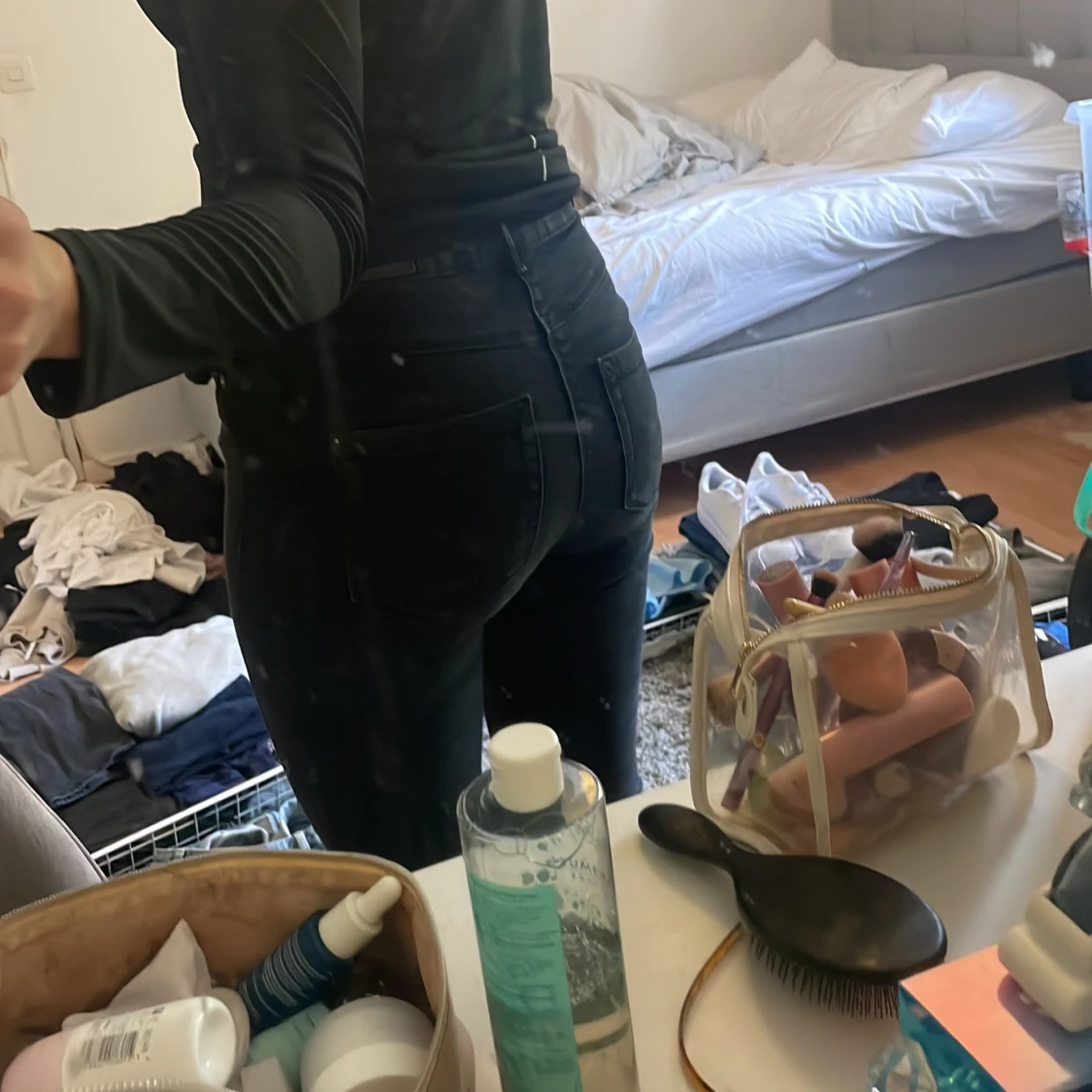 SUPER SNYGGA FLARE JEANS IFRÅN ONLY - 90