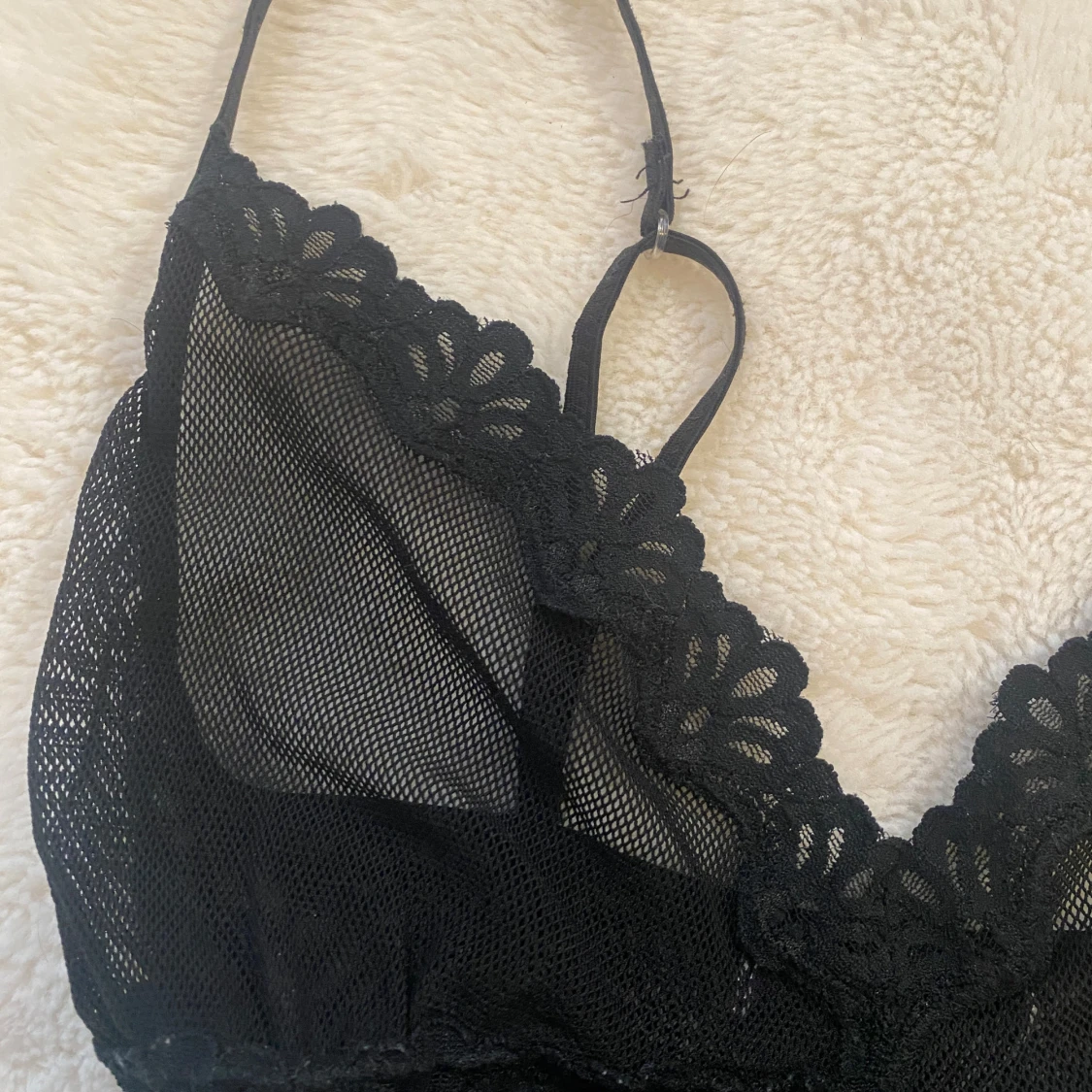 Svart spetslinne - 1