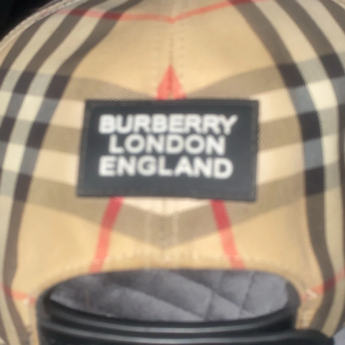 Rutig keps från Burberry - 1