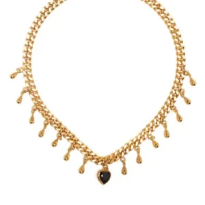 LIKNANDE Maria Nilsdotter halsband  - Supersnygg och elegant MARIA NILSDOTTER liknande halsband !!💞💞 längd: 50cm . Originalpris : 9495. Kan tänka mig att byta mot något bra 