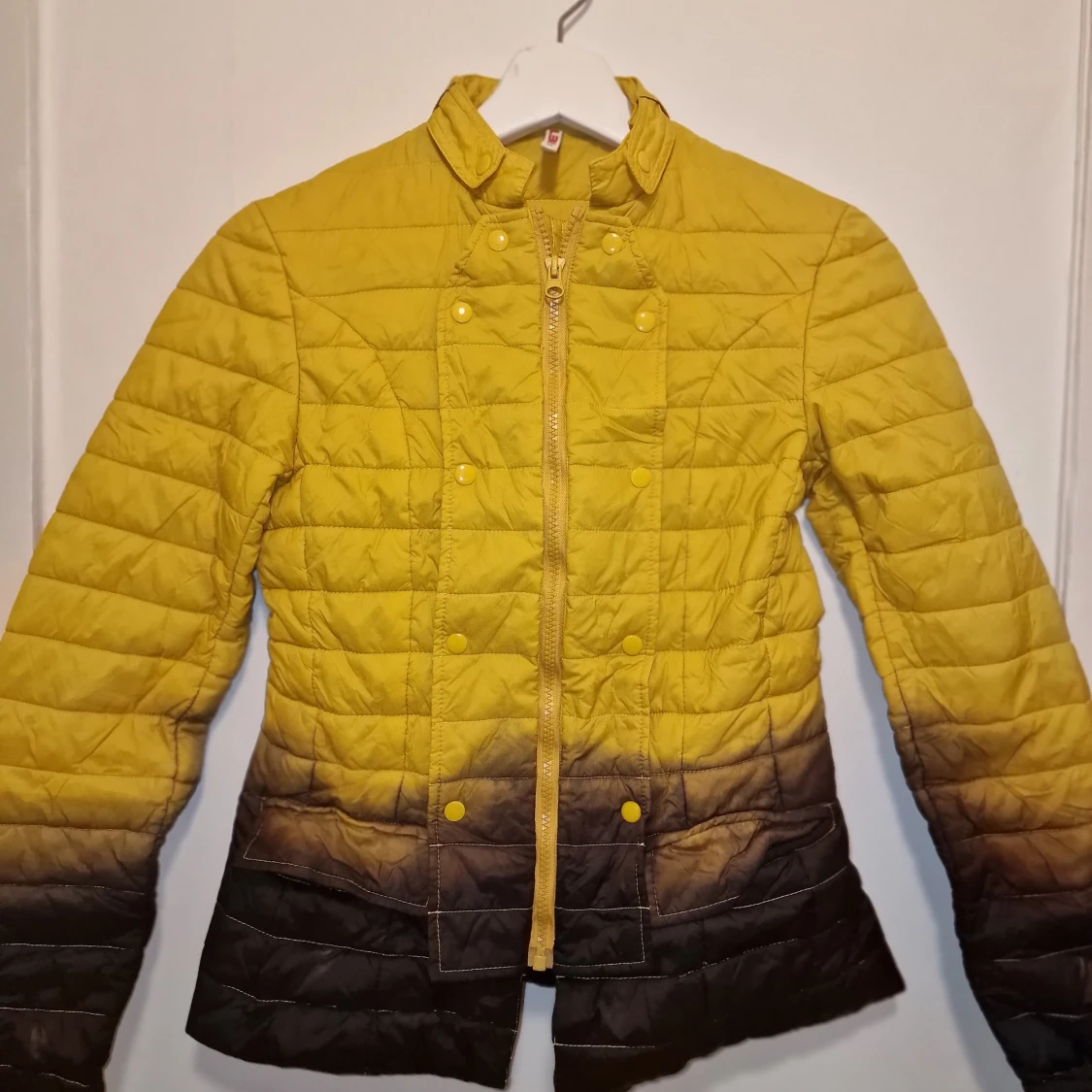 Gul quiltad jacka från MET - 3