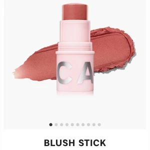 Blush Stick Sweet Craving från CAIA - Säljer en Blush Stick i nyansen Sweet Craving från CAIA. Helt oanvänd