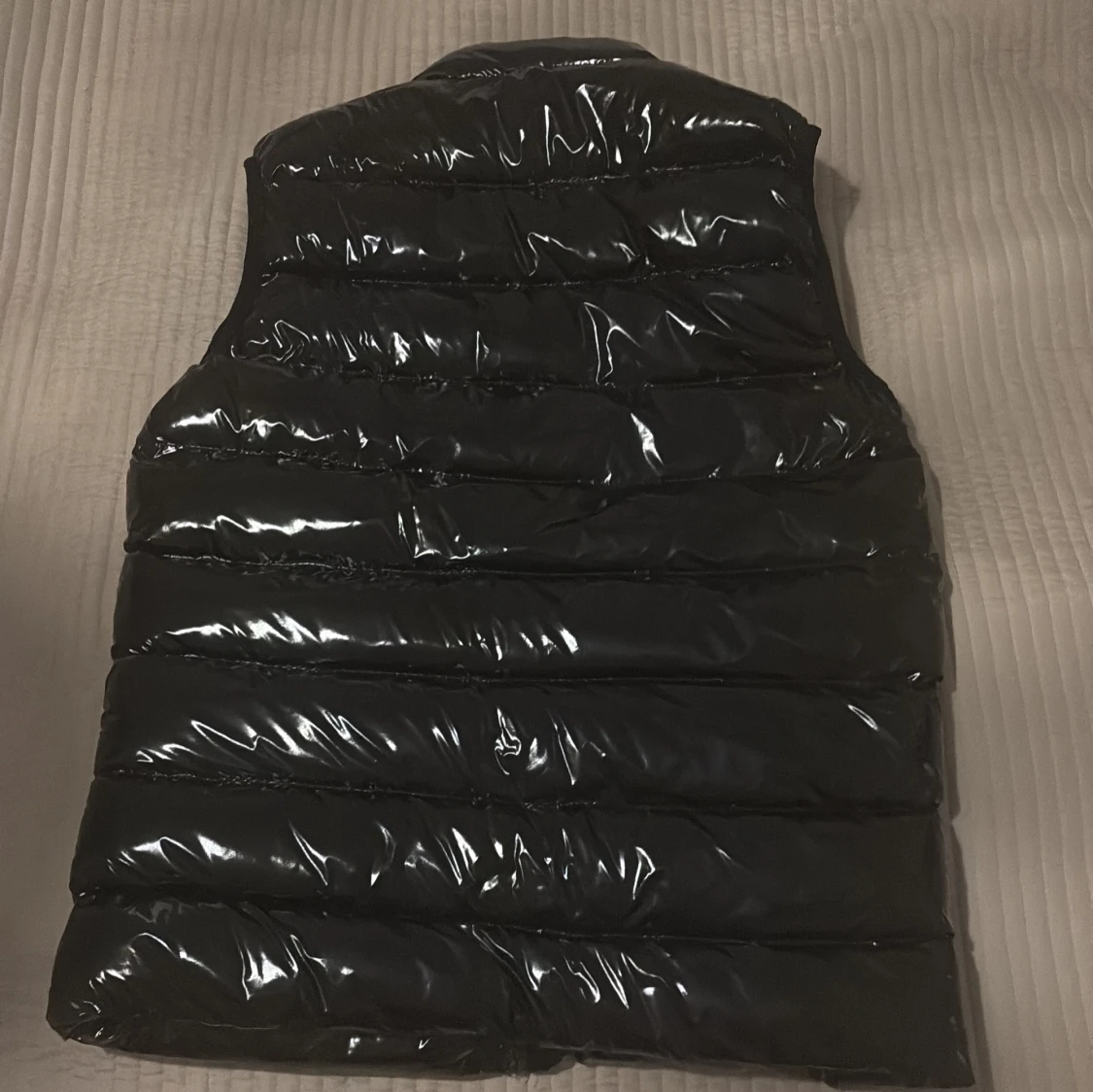 Svart dunväst från Moncler - 1