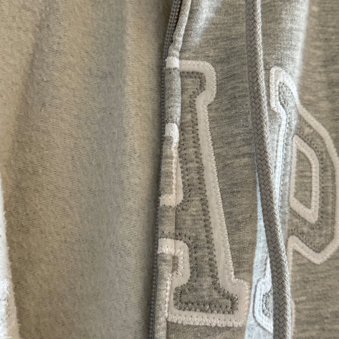 Grå hoodie från GAP - 2