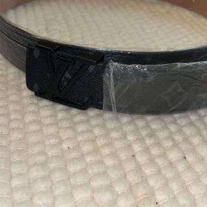 Svart bälte - Säljer ett svart bälte i nyskick och oanvänd