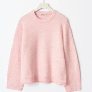 stickad tröja - as snygg stickad tröja ifrån gina!! perfekt till hösten