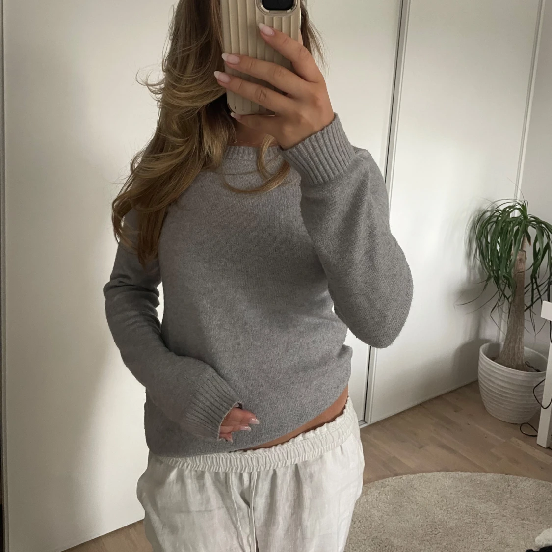 Grå stickad tröja - 90