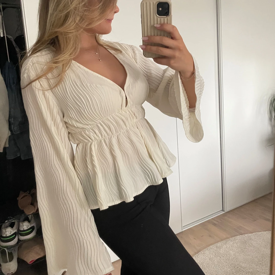 Ribbad vit blus - 91