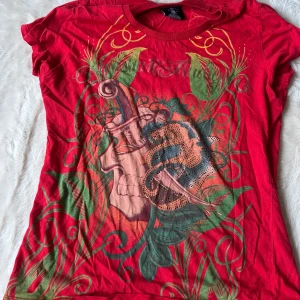 Christian audigier  - Snygg tröja Stl XL men sitter som S Pris kan diskuteras 