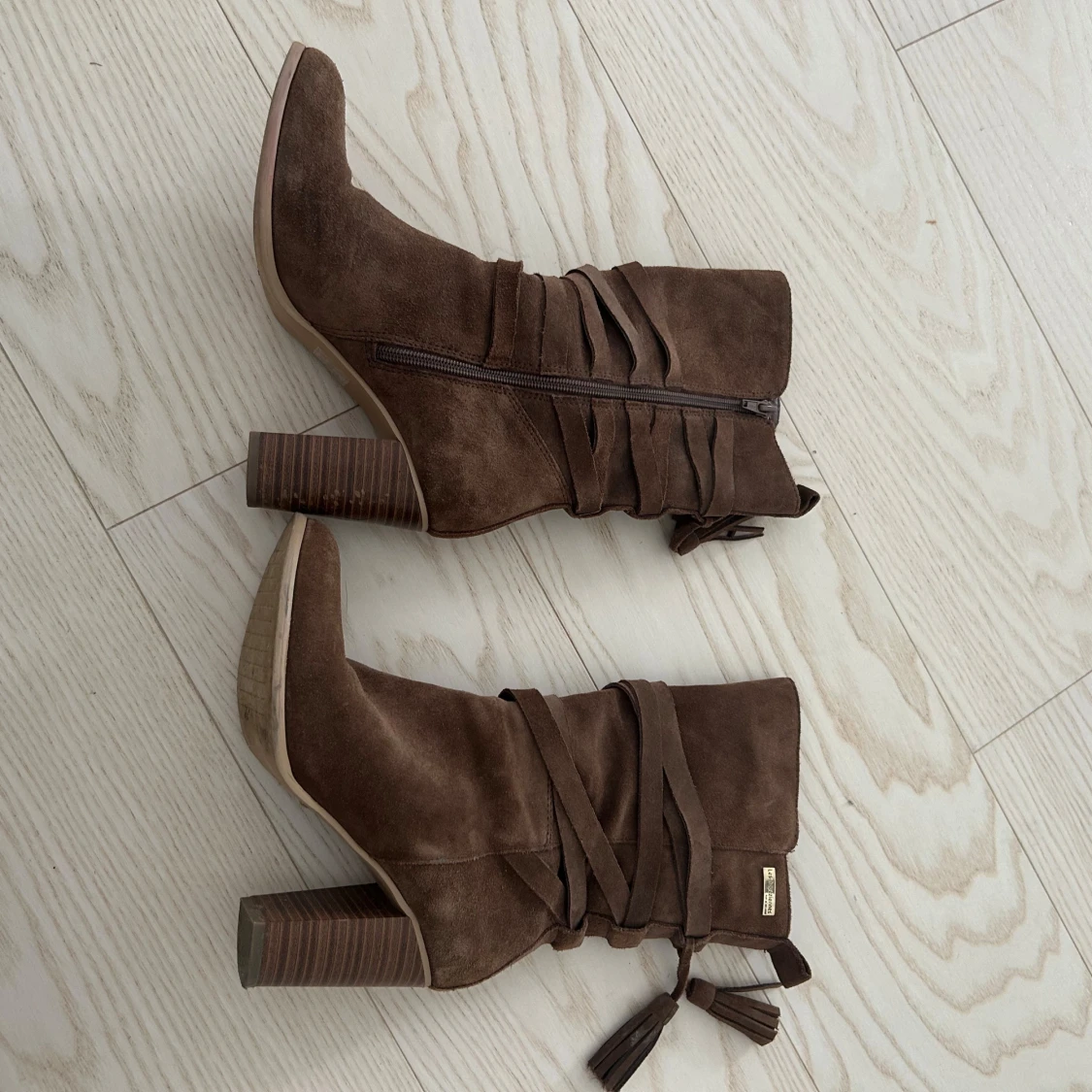 Bruna boots