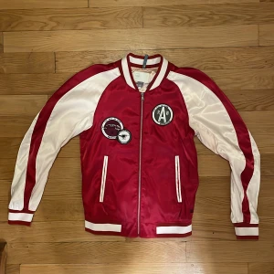 G-star kofta i nyskick  - Jättefin jacka/kofta från g-star raw i nyskick. Aldrig använd ❤️