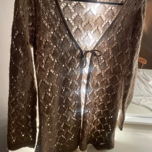 Stickad tröja  - Bra skick