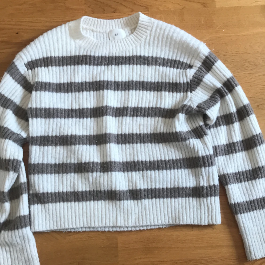 Stickad randig tröja - 90