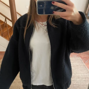 Jacka - Jättefin jacka från zara! 