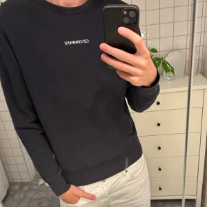 Cp company tröja - Skick 8/10. Nypris 1600. Köpt på season man A6. Skriv vid några funderingar  Pris kan ändras