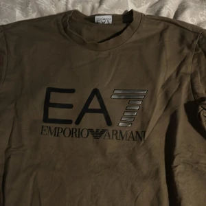 Ea7 sweatshirt  - Nyskick. Storlek L