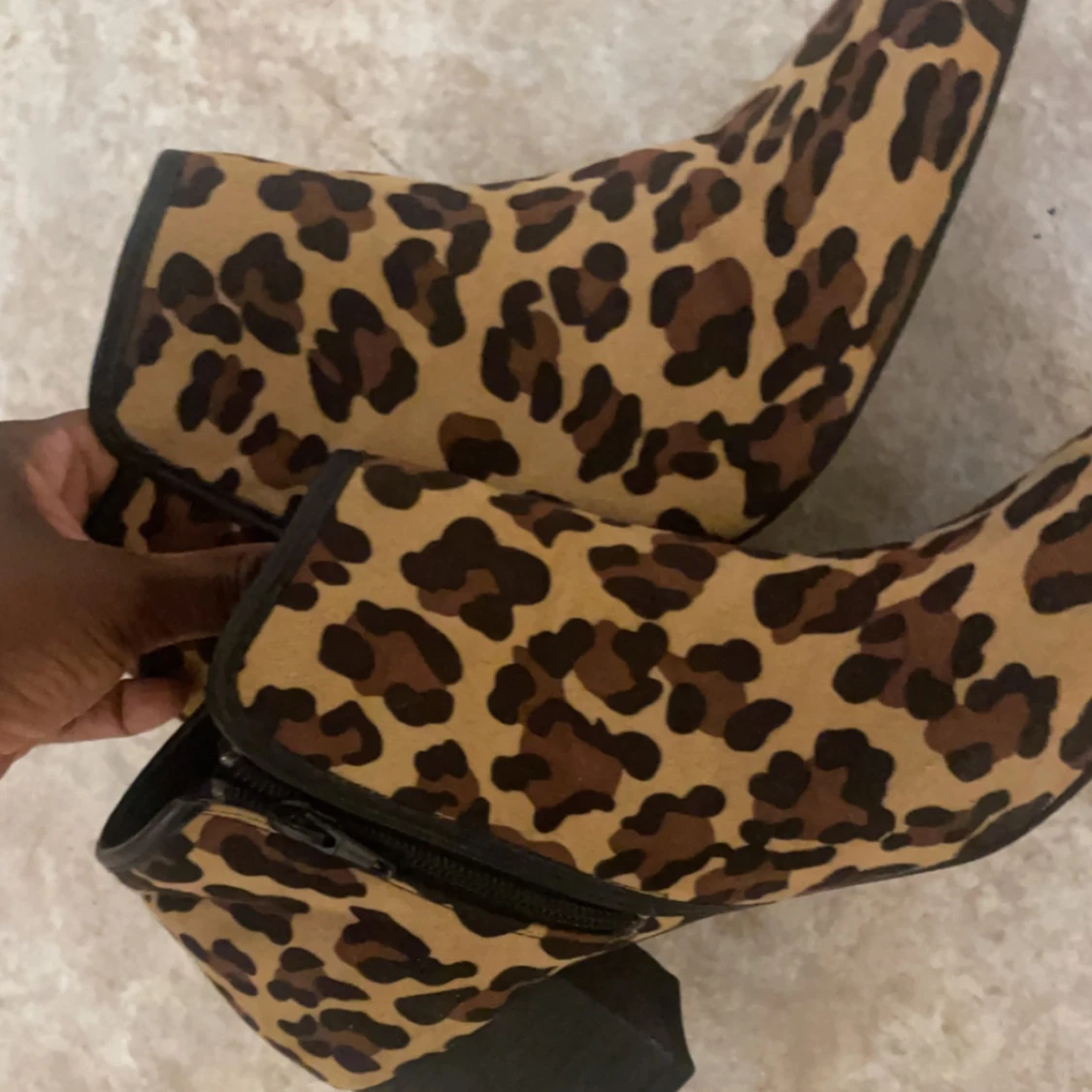 Klass skor I Leopardmönster 