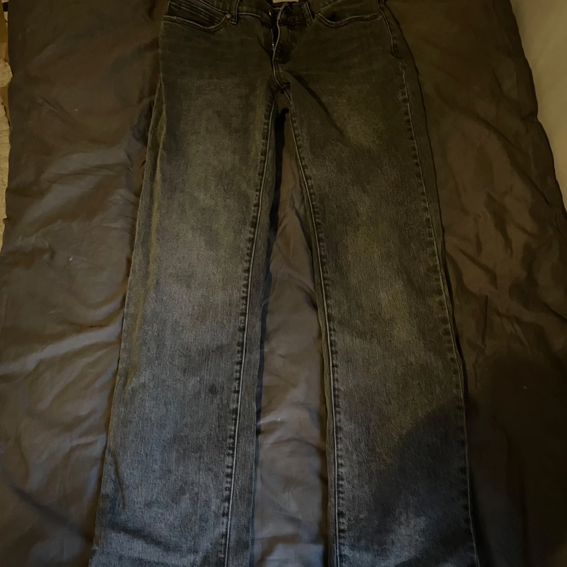 Lågmidjade gråa jeans 