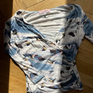 Camilla thulin blus -  använd men fint skick