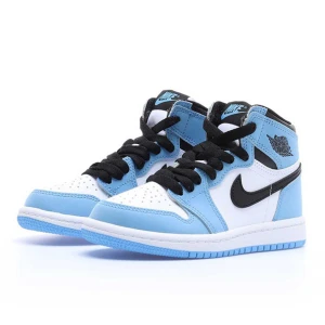 Jordan 1  - Blå Jordan 1 i stl 37. Använda en gång. Skriv vid intresse eller frågor🩷🩷