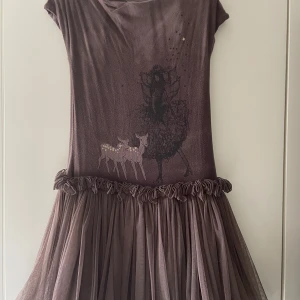 PompDeLux Barnklänning - Mjuk och skön klänning