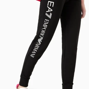 Emporio Armani EA7 joggers - Använda någon gäng så nyskick! Står xxs men är mer som en xs.