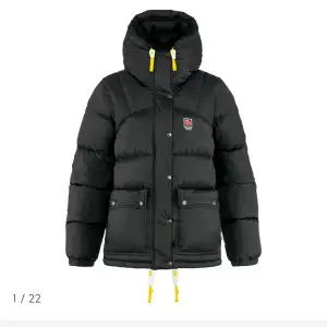 Letar efter fjällräven expedition down lite jacket w i storlek xxs eller xs. Svart men marinblå kan vara av intresse 