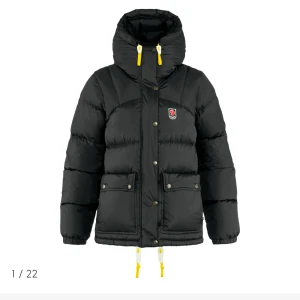 Söker! - Letar efter fjällräven expedition down lite jacket w i storlek xxs eller xs. Svart men marinblå kan vara av intresse 