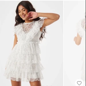 Studentklänning - Säljer denna super gulliga klännig ifrån bubbleroom då den ej hann användas på min student. Tror ej att den går att köpa längre Helt ny med prislapp. strl xs Köpte för ca 1300 kr Mitt pris 950 kr + frakt men de kan absolut diskuteras🩷