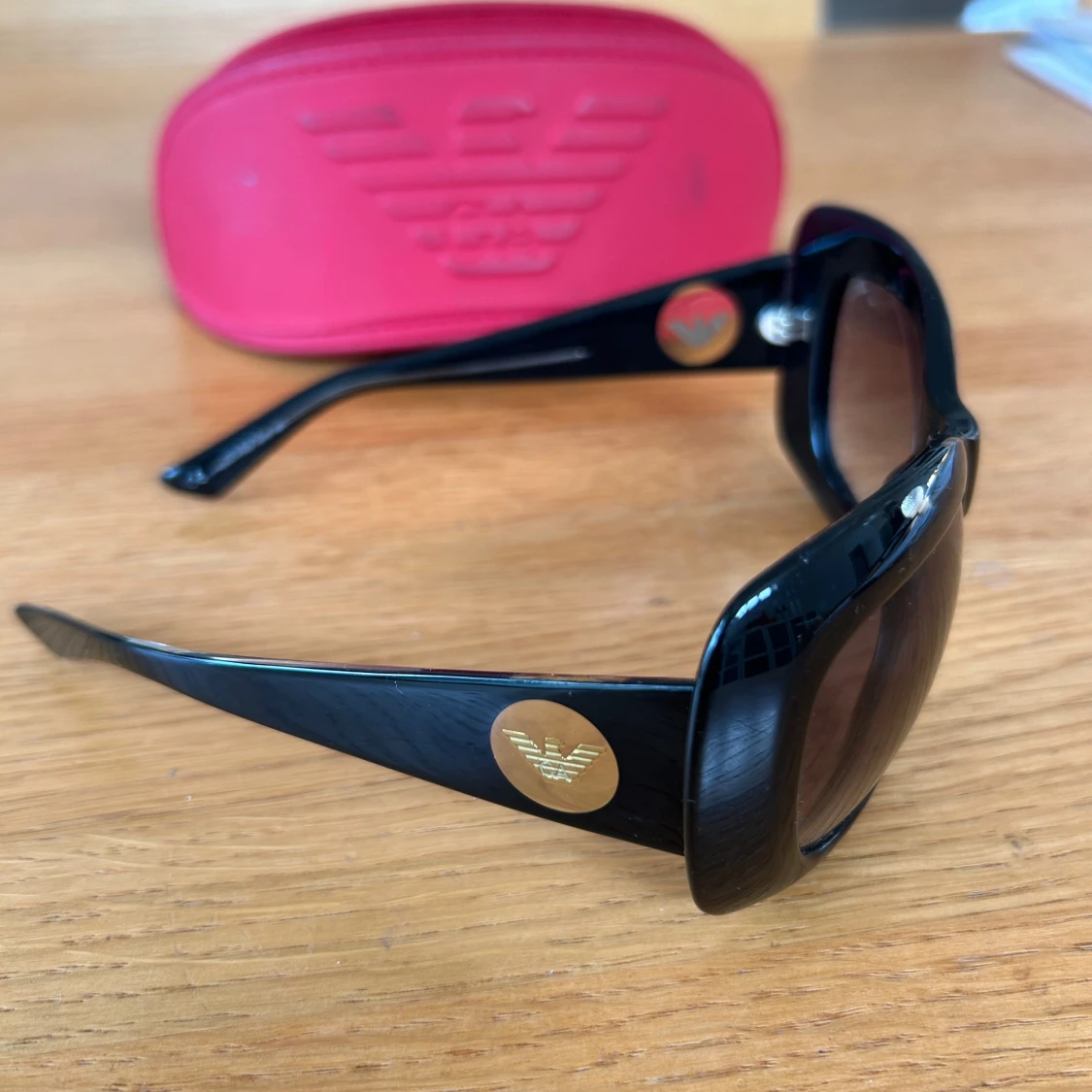 Armani solglasögon  - 90