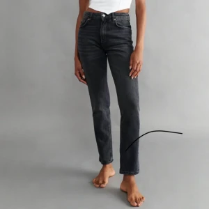Jeans från Gina Tricot - Storlek 34, mycket fint skick!