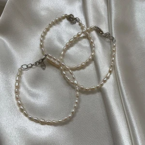 Lauren bracelet - 65kr/s äkta sötvattenspärlor 🩷 kika gärna in de andra annonserna som jag lagt ut för liknande smycken🌸