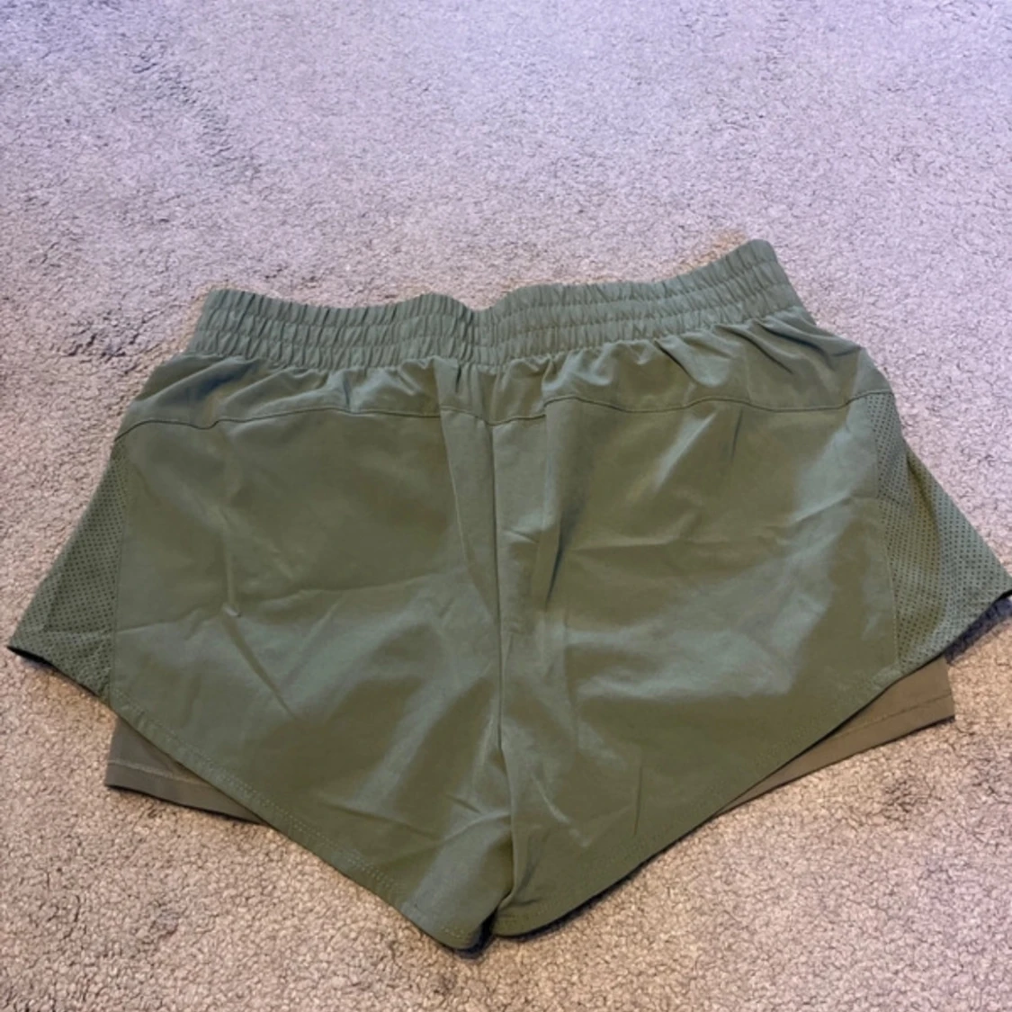 Gröna träningsshorts  - 91