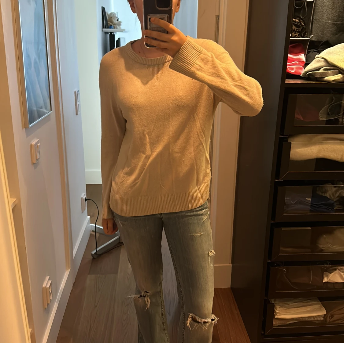 Beige stickad tröja från Massimo Dutti