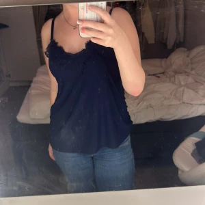 Linne - Säljer detta linne från new yorker som aldrig blivit använt, storlek s