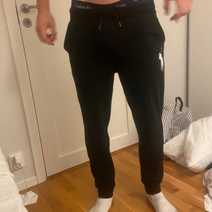 Ralph Lauren mjukisbyxor - Fina men tyvärr för små för honom som är 185, storlek S