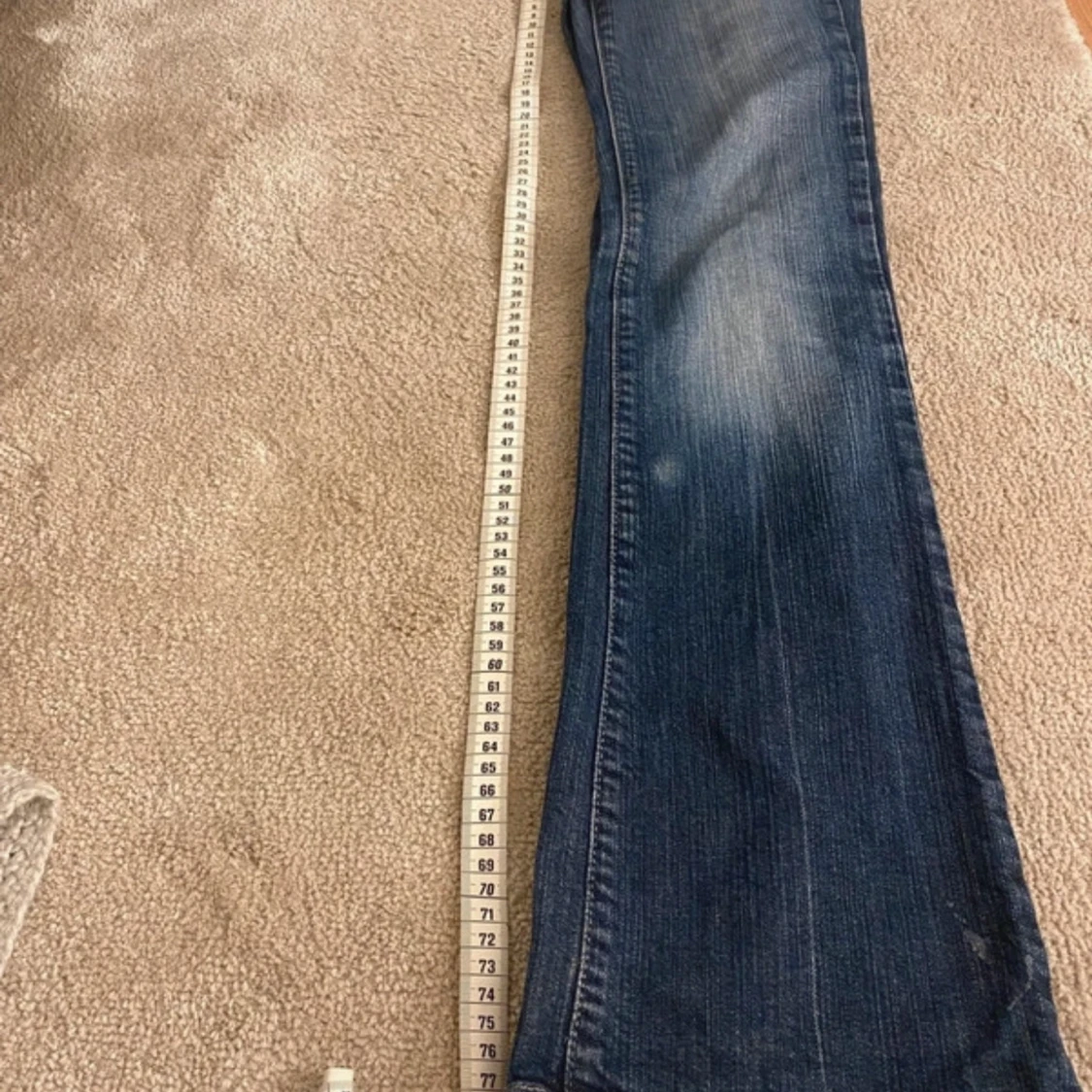 Mörkblå bootcut jeans - 91